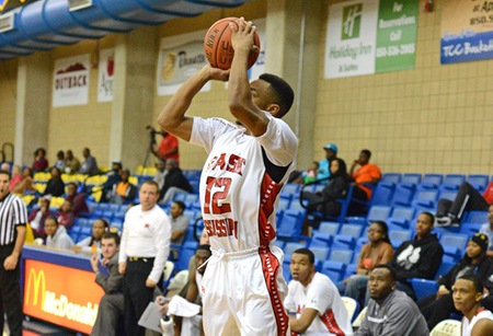 EMCC Lions explode for 18 first-half 3-pointers en route to 118-60 thrashing of William Carey College's JV team