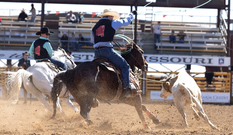 EMCC’s Tanner Brown and Koby Sanchez claim team roping win at PRCC-hosted rodeo